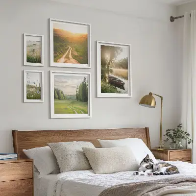 Moderne schilderijen set met landschappen van water en groen