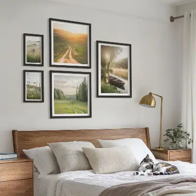 Moderne schilderijen set met landschappen van water en groen