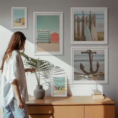 Moderne schilderijen set met stijlvolle strandhuizen aan zee