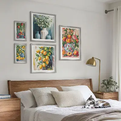 Gallery wall Fruitige bloemencomposities