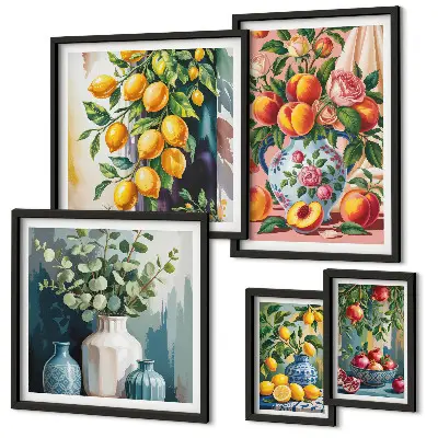 Gallery wall Fruitige bloemencomposities