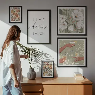 Set moderne schilderijen met stijlvolle slogans en bloemendesigns