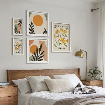 Set van moderne schilderijen met abstracte bloemen in boho-stijl