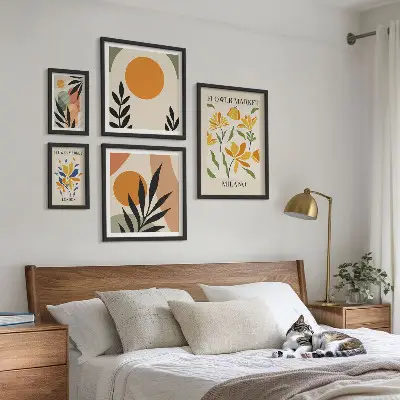 Set van moderne schilderijen met abstracte bloemen in boho-stijl