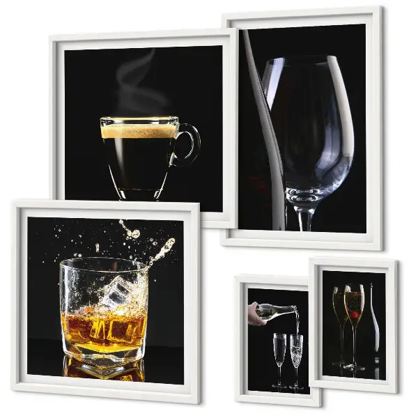 Set van moderne schilderijen met cocktails en drankjes in barstijl