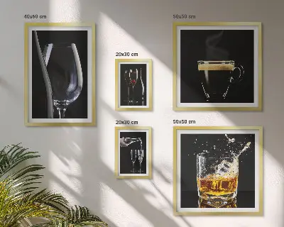 Set van moderne schilderijen met cocktails en drankjes in barstijl