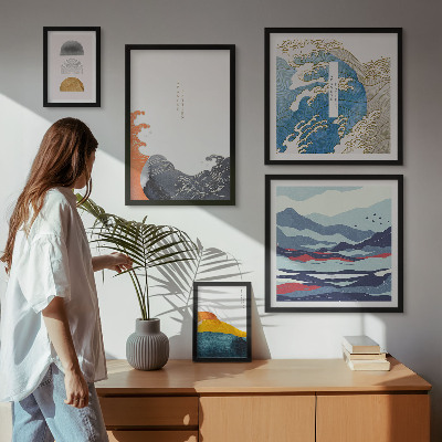 Gallery wall Japanse stijl met golven en bergen als decoratie