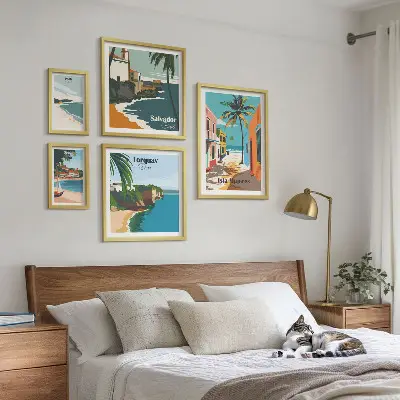 Moderne schilderijen set Kleurrijke stranden aan de kust