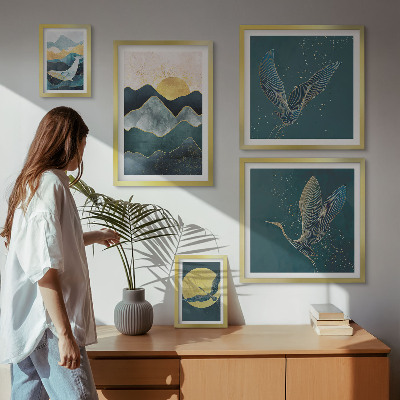 Moderne schilderijen set Stijlvolle bergen, vogels, zon