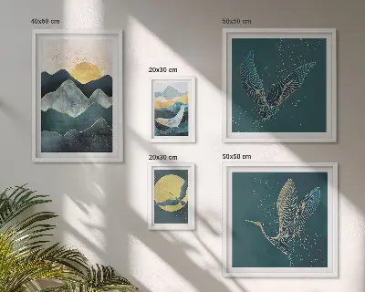 Moderne schilderijen set met stijlvolle bergen, vogels en een zon