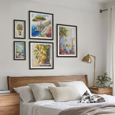 Gallery wall met citrusvruchten in de zon