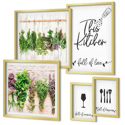Wanddecoratie compositie keuken met kruiden en accessoires