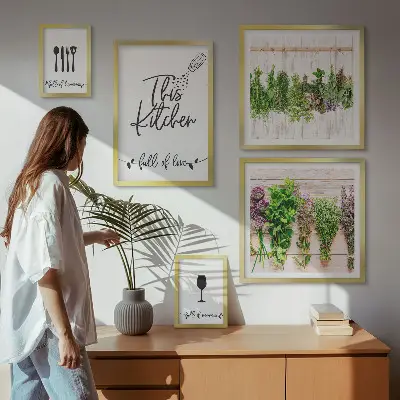 Wanddecoratie compositie keuken met kruiden en accessoires