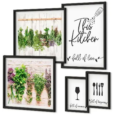 Wanddecoratie compositie keuken met kruiden en accessoires