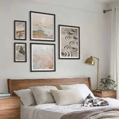 Set van moderne schilderijen met rustgevende natuurlandschappen