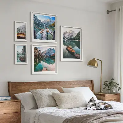 Wanddecoratie compositie rustige meren met houten boten