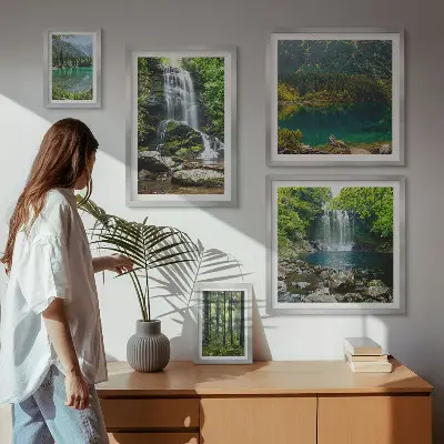 Moderne schilderijen set met watervallen en boslandschappen