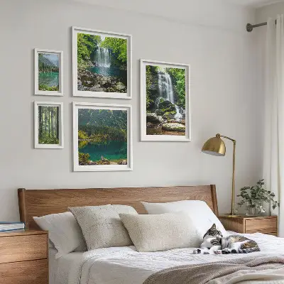 Moderne schilderijen set met watervallen en boslandschappen