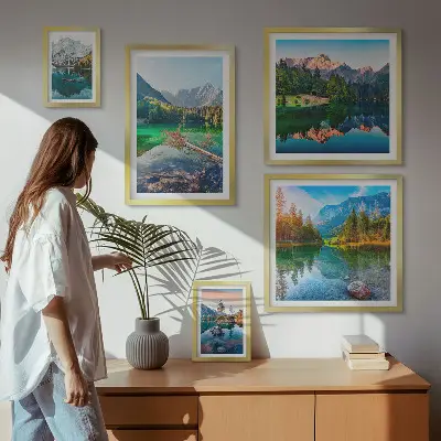 Moderne schilderijen set met berglandschappen, meren en bossen