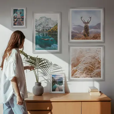 Set van moderne schilderijen met berglandschappen en natuurschoon