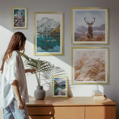 Set van moderne schilderijen met berglandschappen en natuurschoon