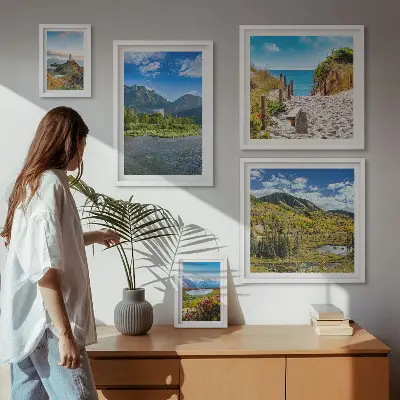 Moderne schilderijenset met landschappen van bergen en stranden