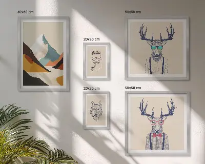 Wanddecoratie compositie met stijlvolle dierenportretten