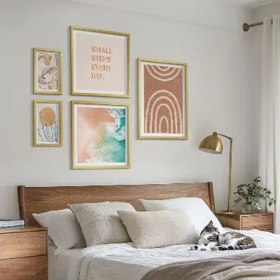 Moderne schilderijenset met stijlvolle plantendecoraties