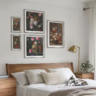 Gallery wall Klassieke bloemstukken