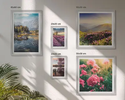Moderne schilderijen set met landschappen, natuur, bloemen en bergen