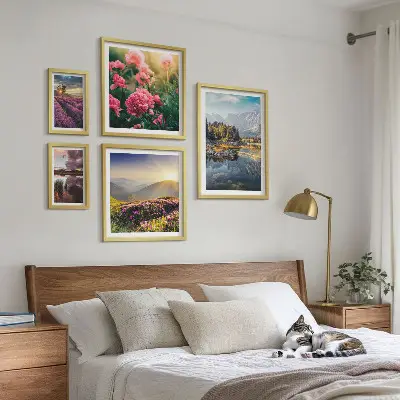 Moderne schilderijen set met landschappen, natuur, bloemen en bergen