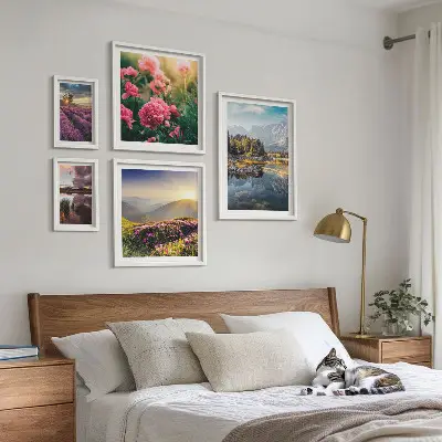 Moderne schilderijen set met landschappen, natuur, bloemen en bergen