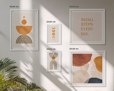 Gallery wall Stijlvolle afbeeldingen in aardse tinten.