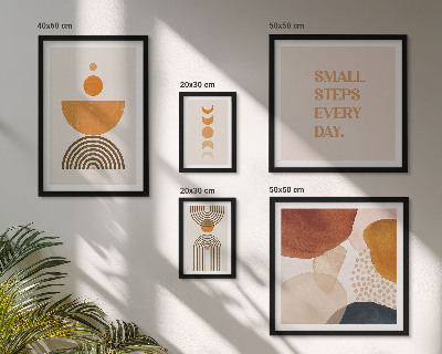 Gallery wall Stijlvolle afbeeldingen in aardse tinten.