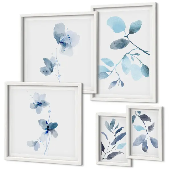 Blauwe plantaccenten wanddecoratie met compositie