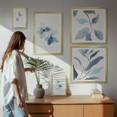 Moderne schilderijen set met stijlvolle aquarelbloemen