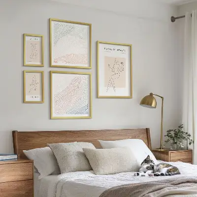 Wanddecoratie compositie vormen van schoonheid met silhouetlijnen