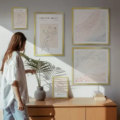 Wanddecoratie compositie vormen van schoonheid met silhouetlijnen