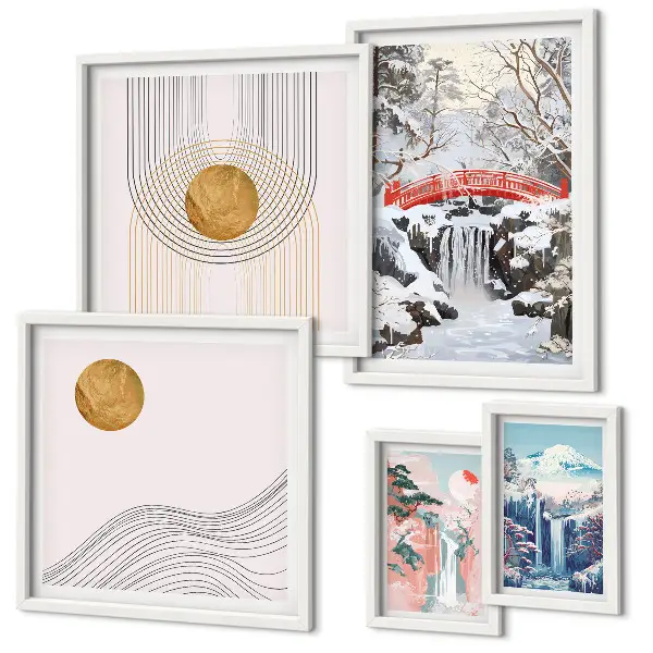 Gallery wall met landschappen, watervallen en bruggen in Japan