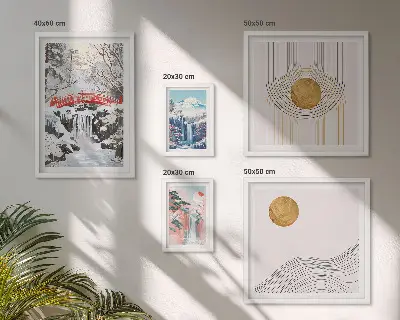 Gallery wall met landschappen, watervallen en bruggen in Japan