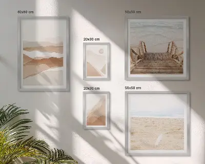 Gallery wall met minimalistische stranden en bergen