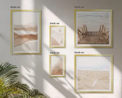 Gallery wall met minimalistische stranden en bergen