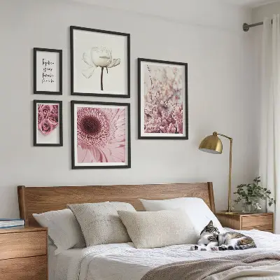 Moderne schilderijen set met romantische bloemaccenten