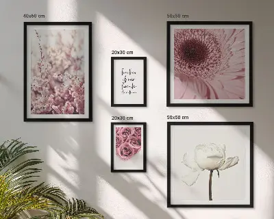 Moderne schilderijen set met romantische bloemaccenten