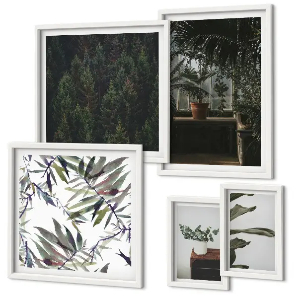 Wanddecoratie compositie met plantenmotieven in een groene oase