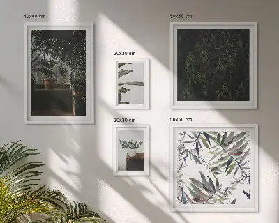 Wanddecoratie compositie met plantenmotieven in een groene oase