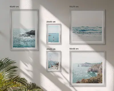 Gallery wall met rustig uitzicht op zee, stranden en kliffen