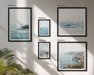 Gallery wall met rustig uitzicht op zee, stranden en kliffen
