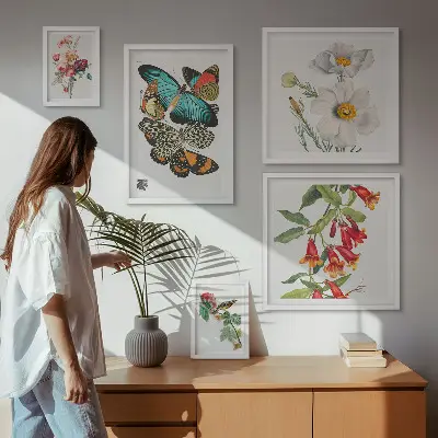 Wanddecoratie compositie met bloemen, vlinders, vogels en vintage elementen
