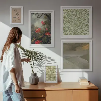 Set van moderne schilderijen met bloemen, vogels en natuurmotieven